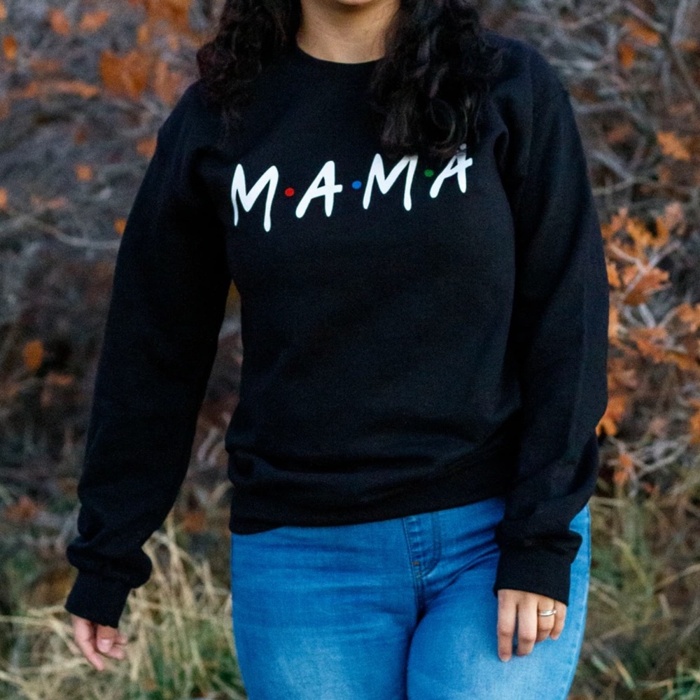 Mamá Graphic Sweater